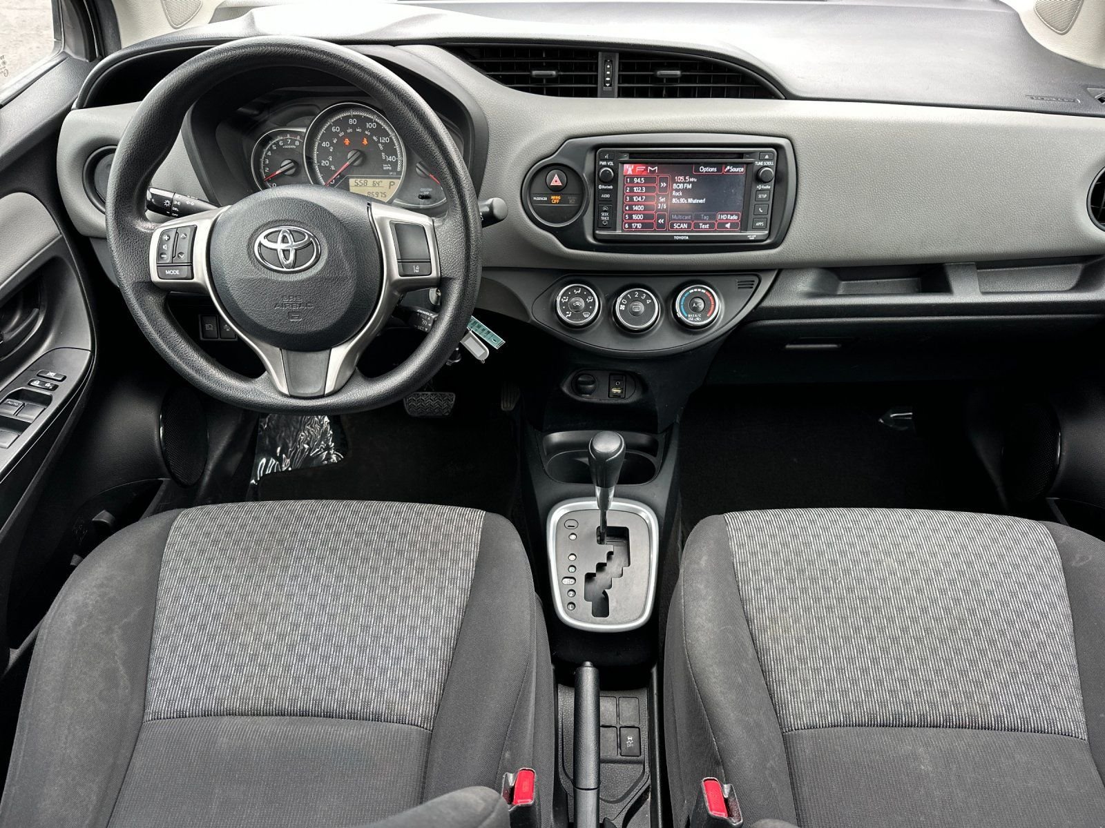 Used 2017 Silver Toyota L image 12