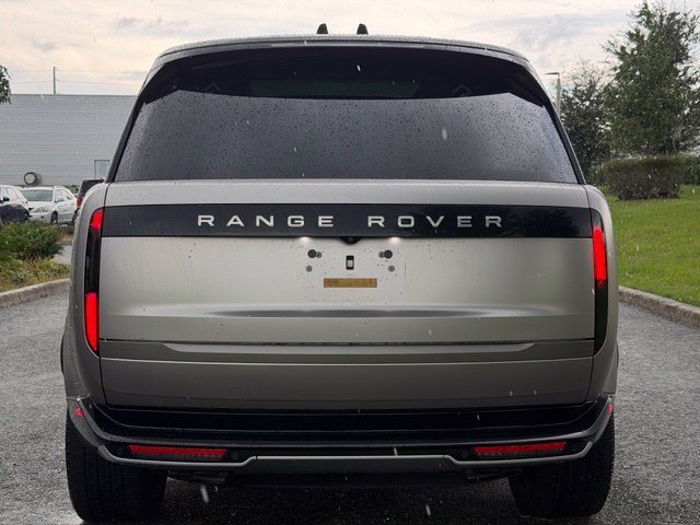 Used 2025 Silver Land Rover Autobiography image 8