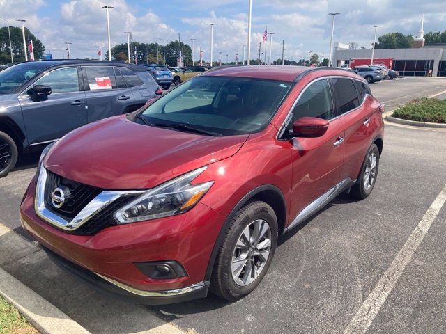 Used 2018 Red Nissan SV image 1