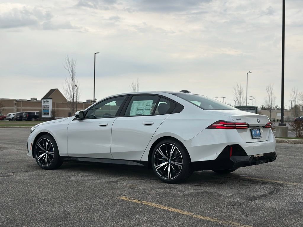 New 2026 Mineral White Metallic BMW 530i xDrive image 5