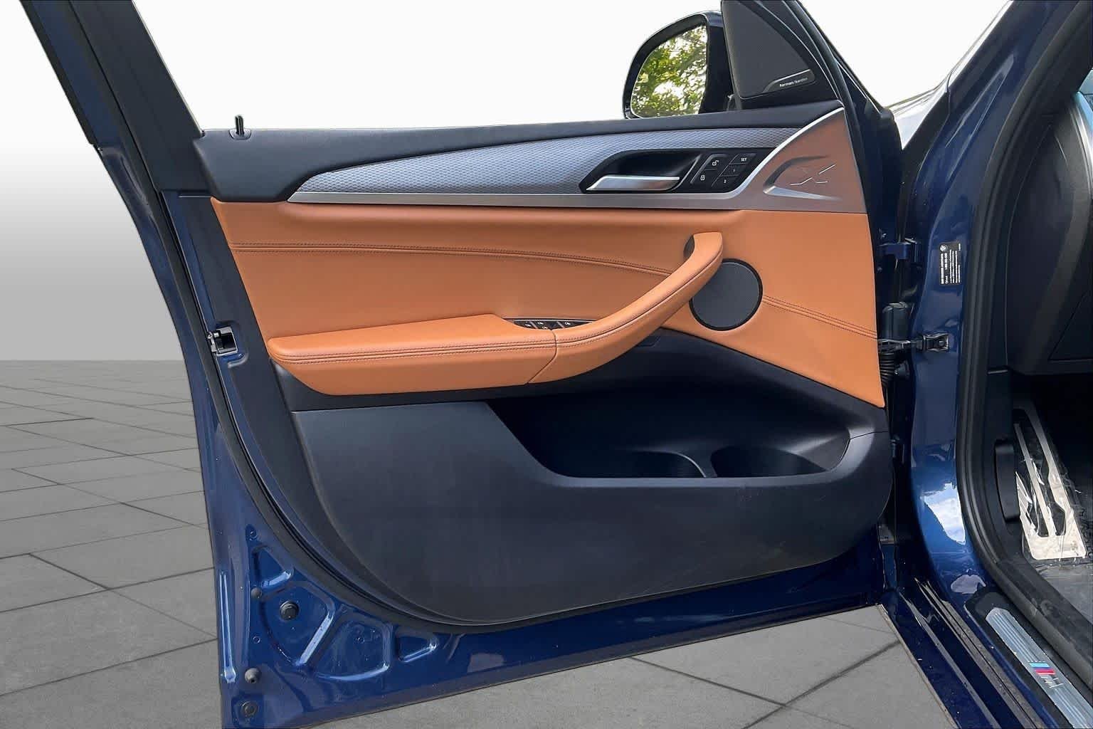 Used 2019 Phytonic Blue Metallic BMW xDrive30i image 21
