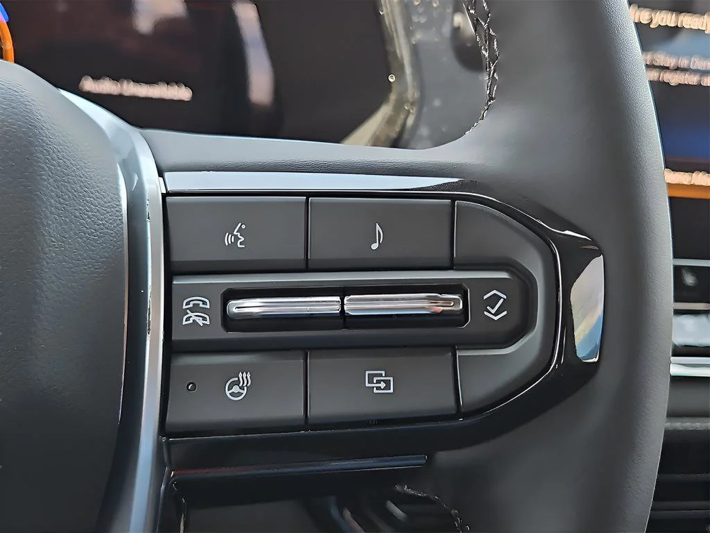 2026 Chevrolet Colorado LT - Photo 18