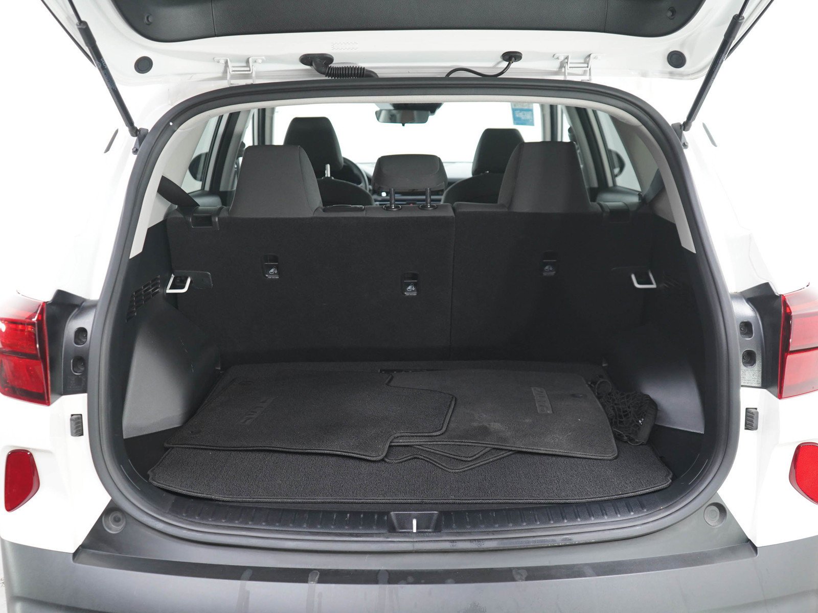 Used 2023 Snow White Pearl Kia Lx image 16