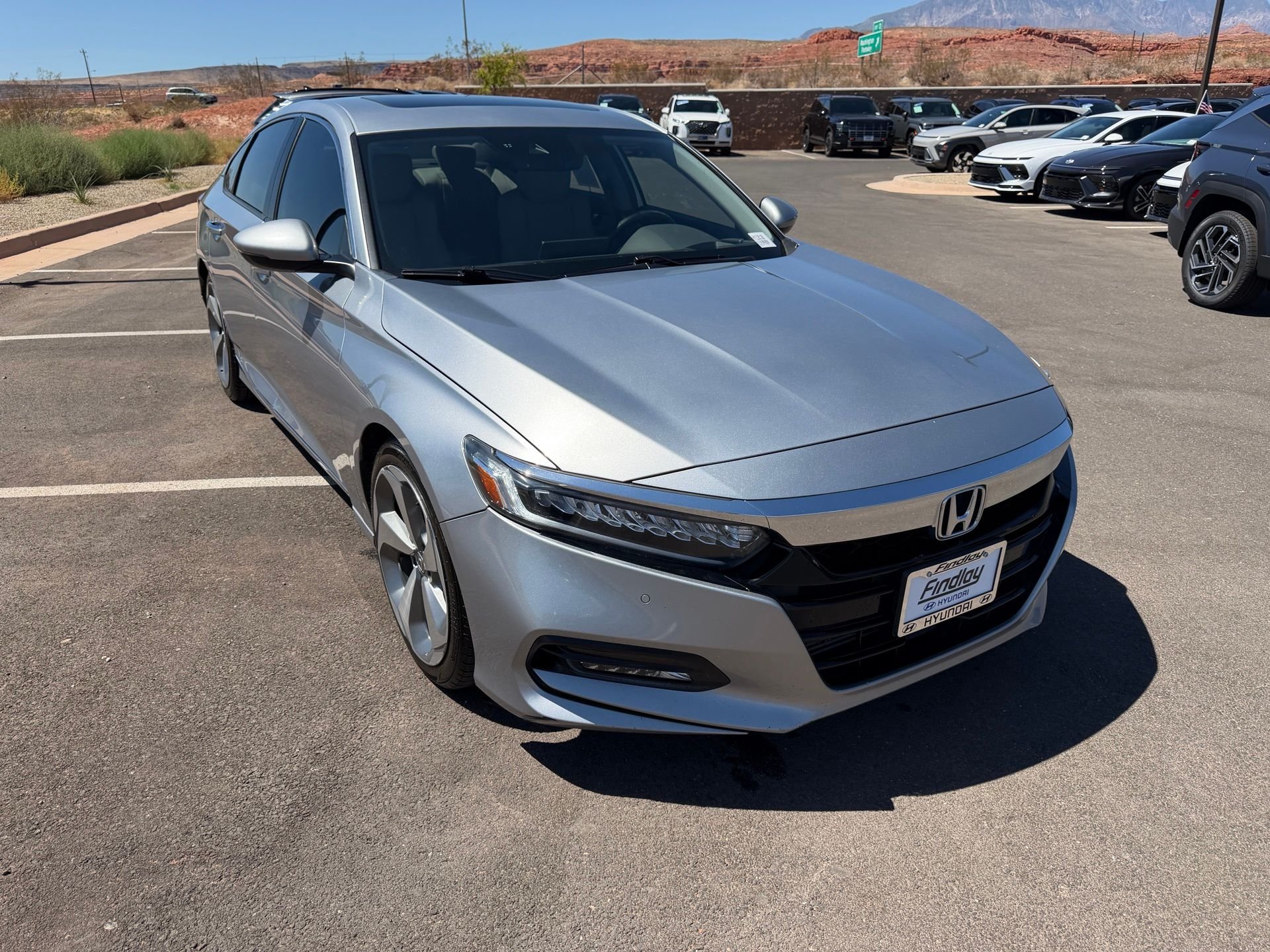 Used 2018 Silver Honda Touring image 3