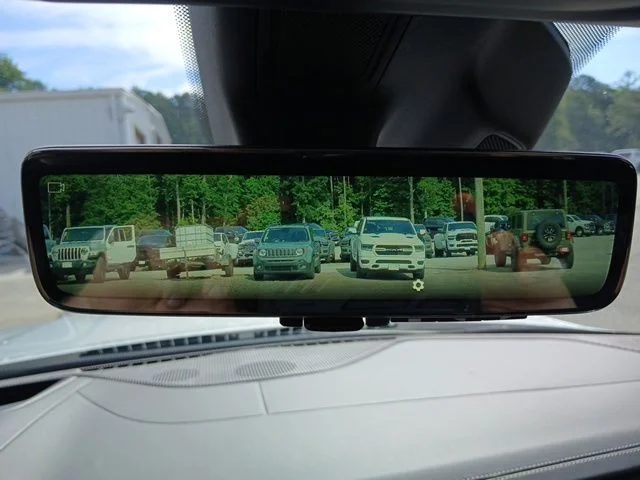New 2026 Silver Zynith Exterior Paint Jeep Limited Reserve image 39