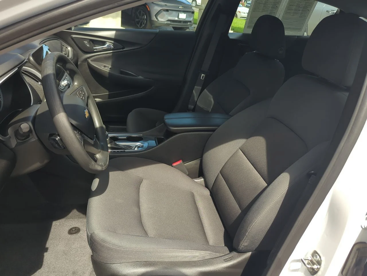 Used 2023 Summit White Chevrolet LT image 18