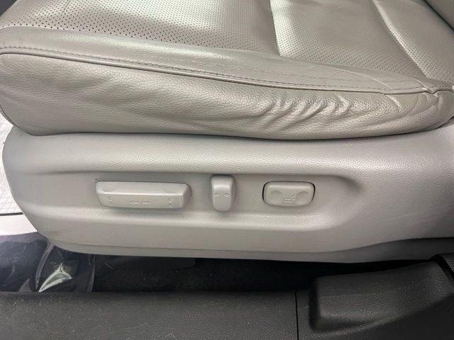 Certified Used 2017 Forest Mist Metallic Honda RTL image 16