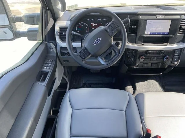 New 2026 Oxford White Ford F-350® XL image 10