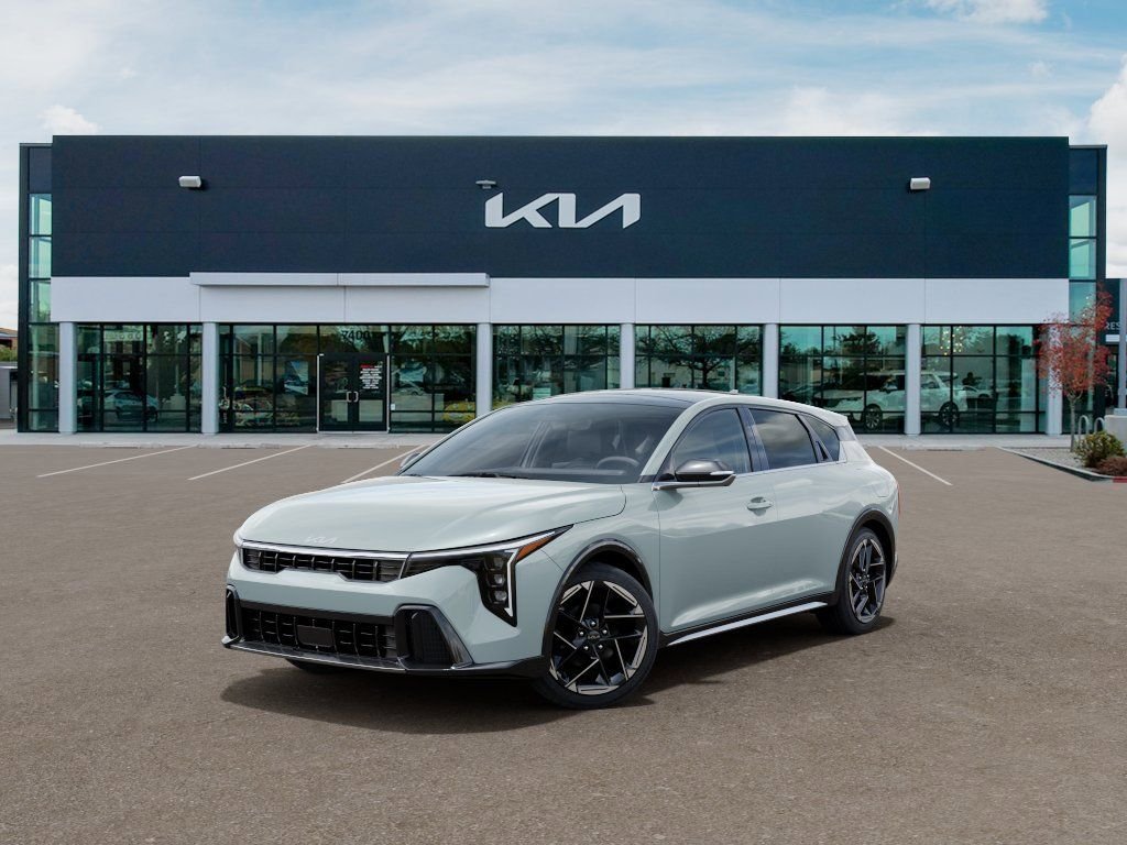2026 Kia K4 GT-Line AT Hatchback's photo