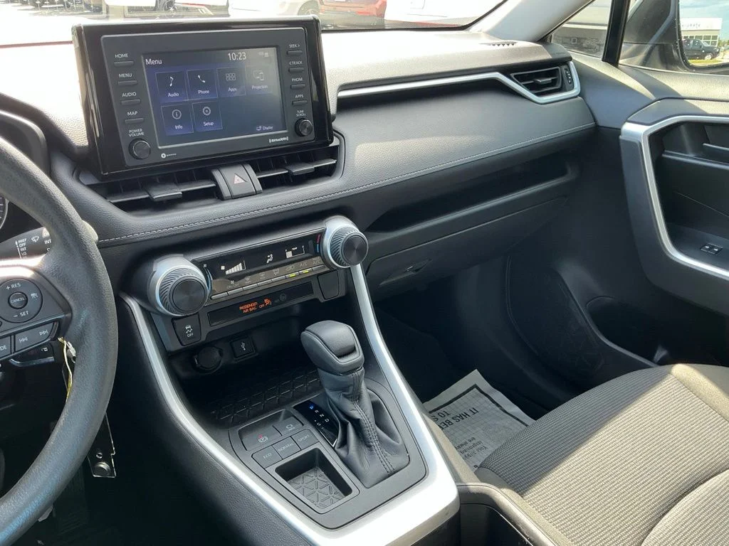 Used 2022 Silver Toyota LE image 43