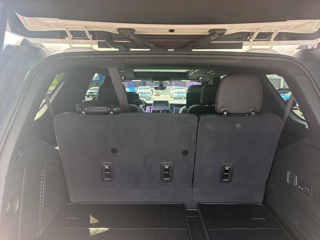 Used 2021 Beige Chevrolet High Country image 9