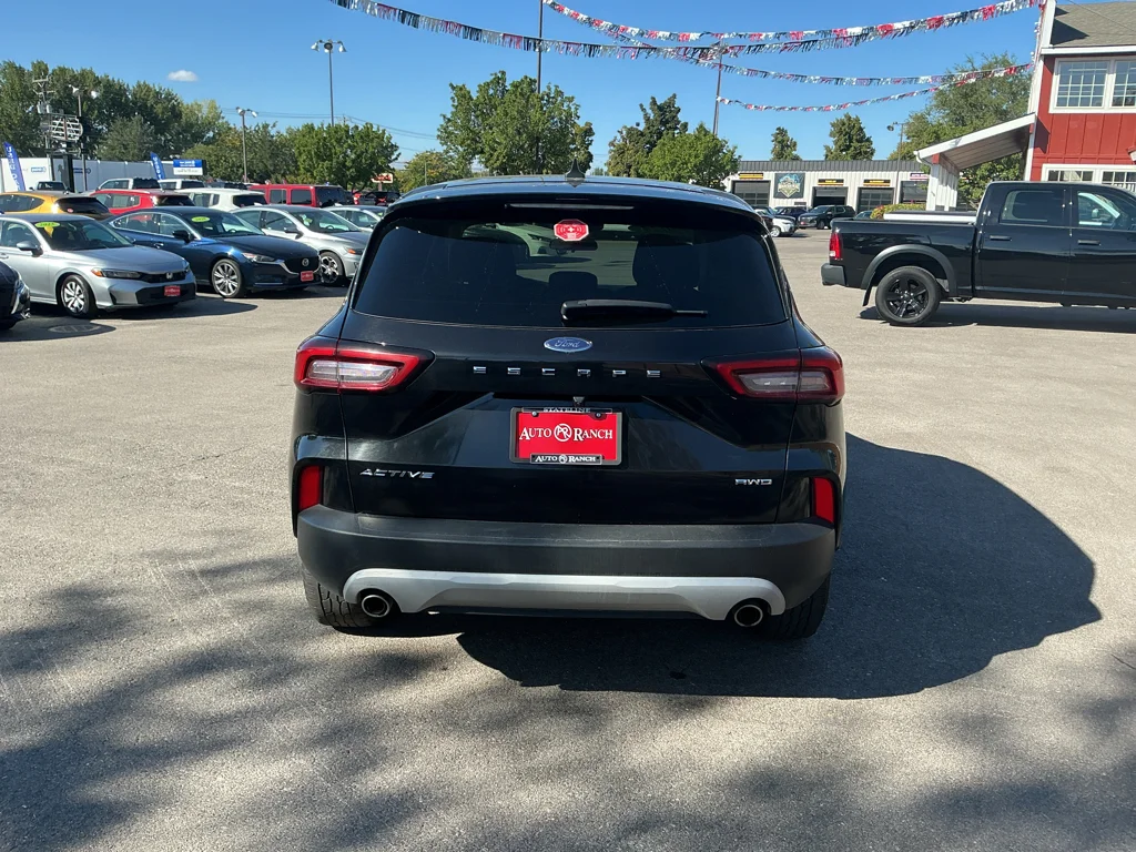 Used 2024 Agate Black Metallic Ford Active image 6