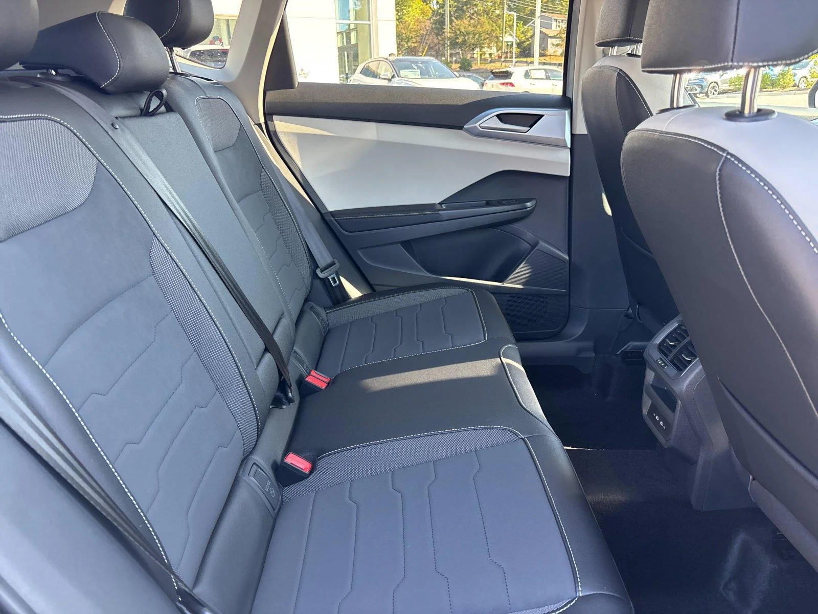 New 2027 Monument Gray Volkswagen SE image 36