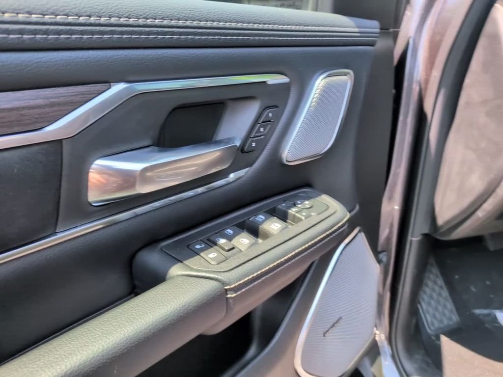 New 2026 Granite Crystal Metallic Clear-Coat Exterior Paint RAM Laramie image 14