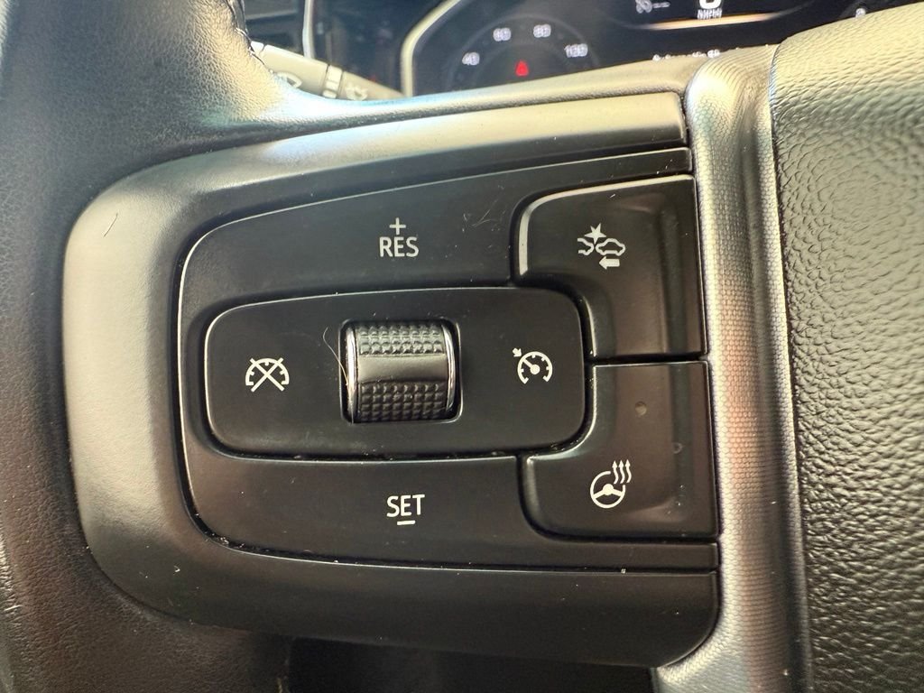 Used 2024 Onyx Black GMC Elevation image 39