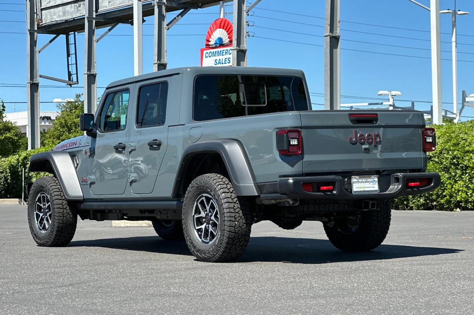 New 2026 Anvil Clear-Coat Exterior Paint Jeep Rubicon image 6