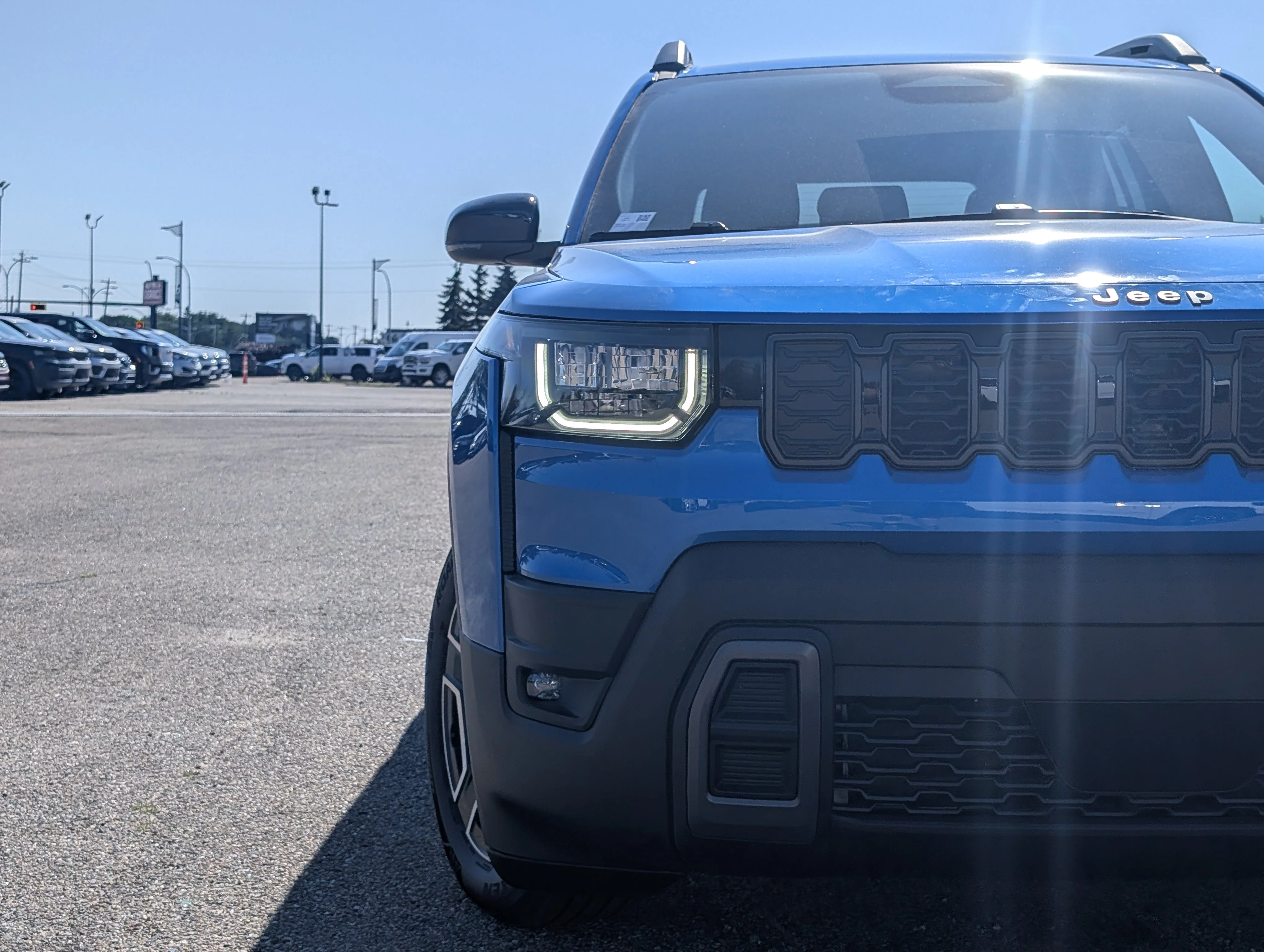 New 2026 Hydro Blue Pearl Jeep Limited image 10