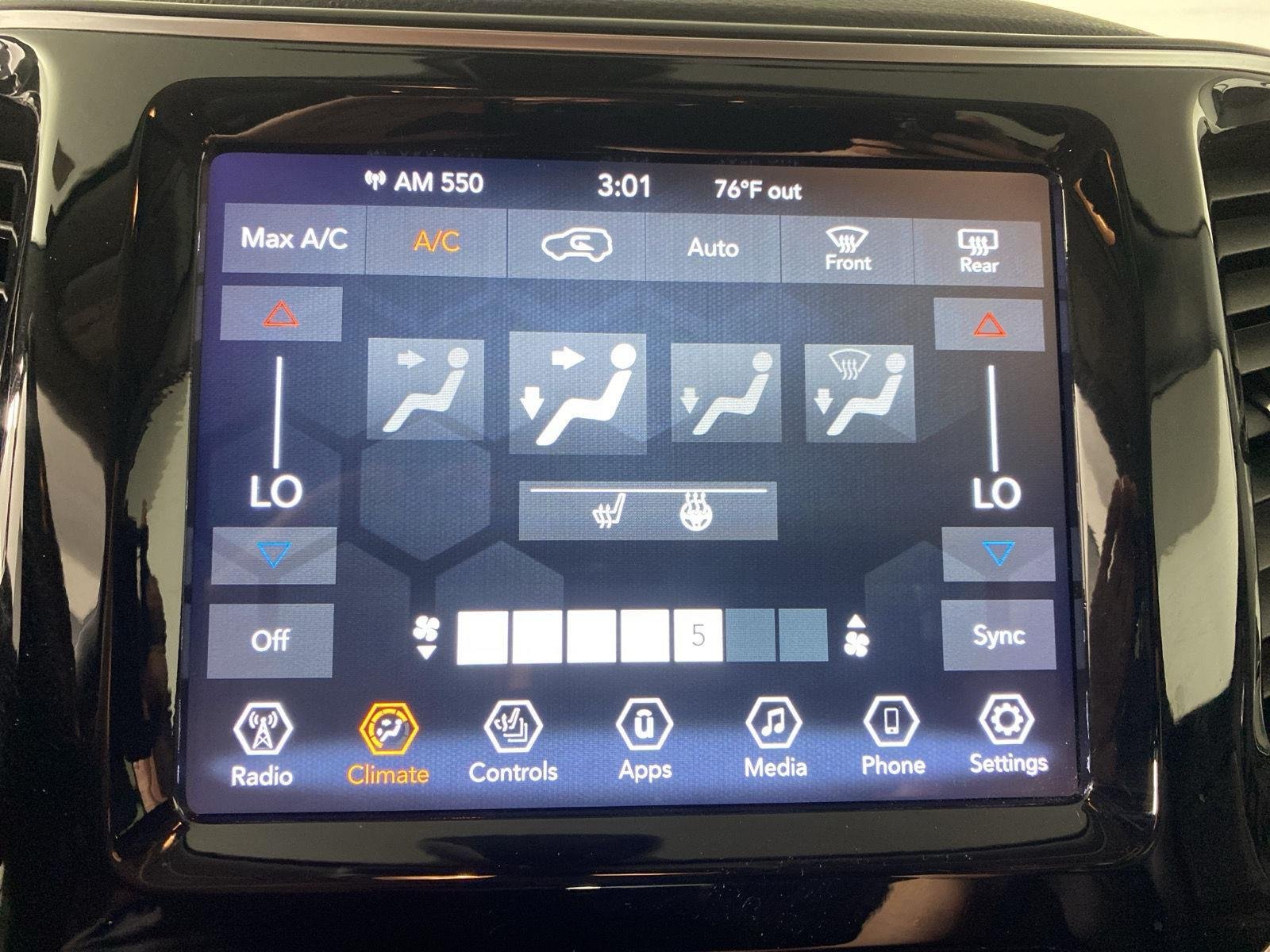 Used 2019 Olive Green Pearlcoat Jeep Limited image 19