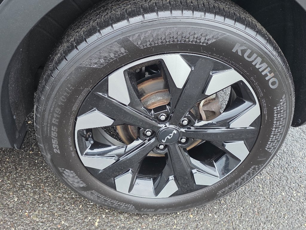 Used 2023 Ebony Black Kia X-Line image 6
