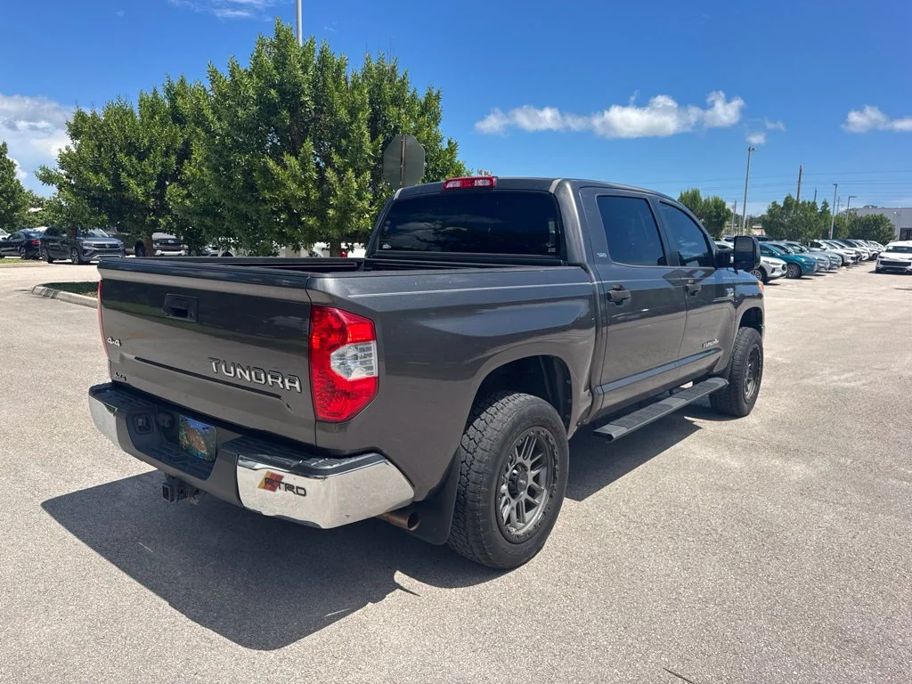 Certified Used 2017 Magnetic Gray Metallic Toyota SR5 image 5