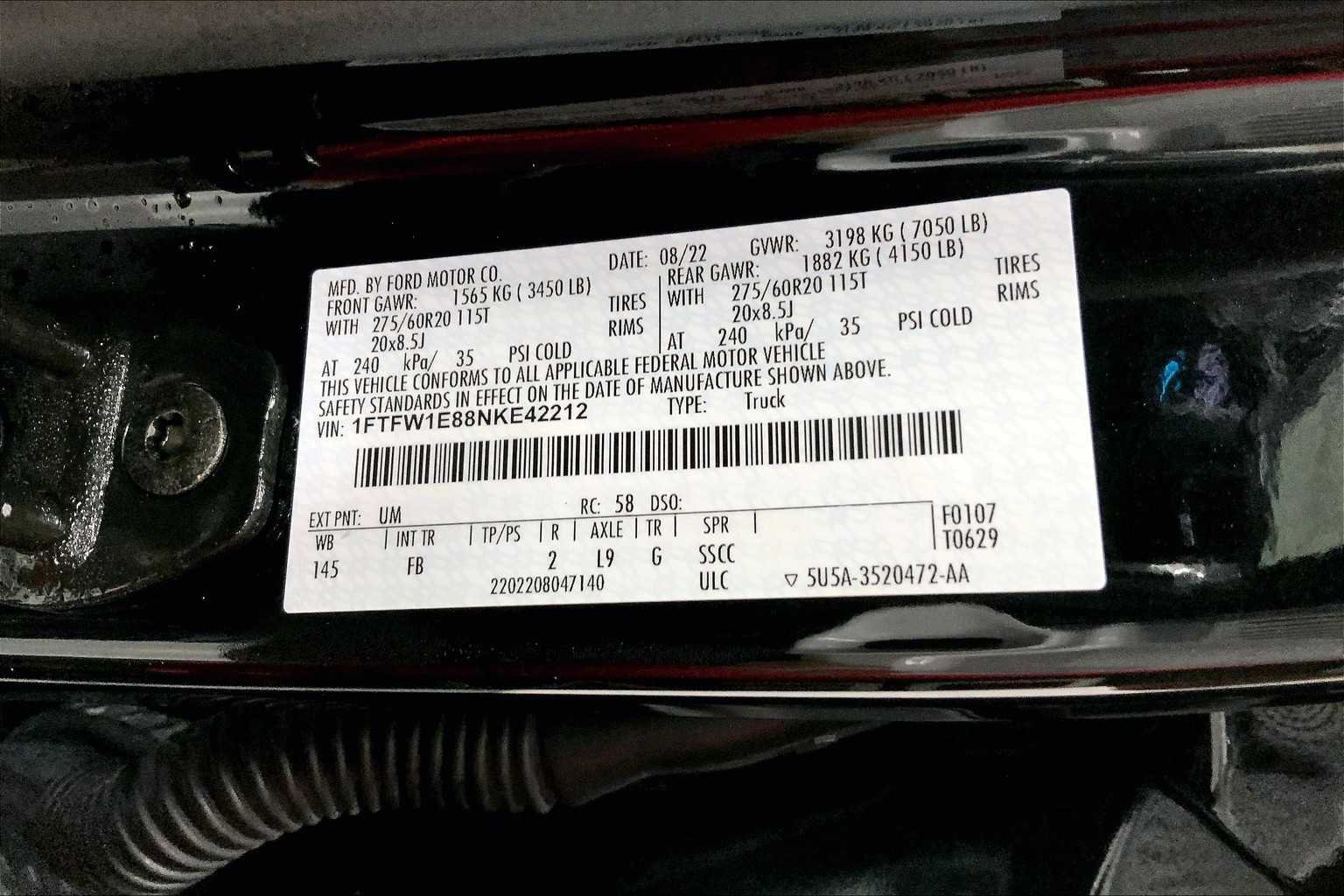 Used 2022 Agate Black Metallic Ford XLT image 30