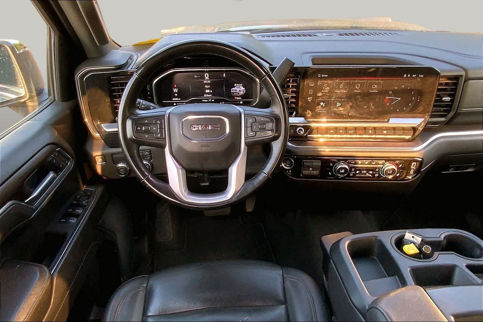 Used 2025 Sterling Metallic GMC SLT image 6