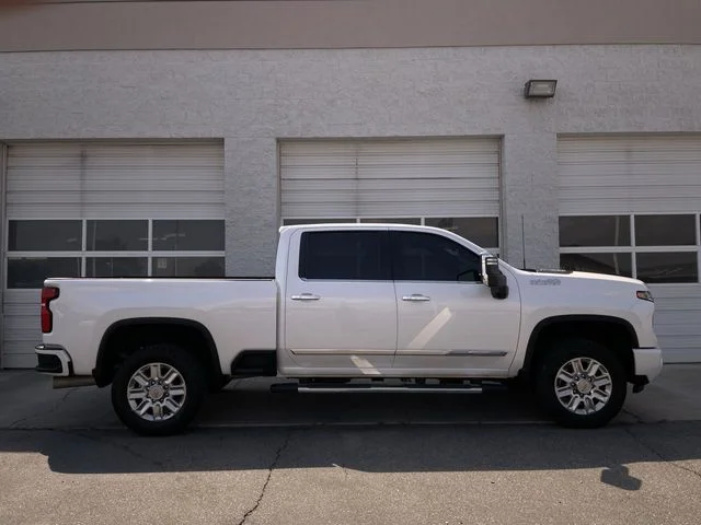 2025 Chevrolet Silverado 3500HD High Country
