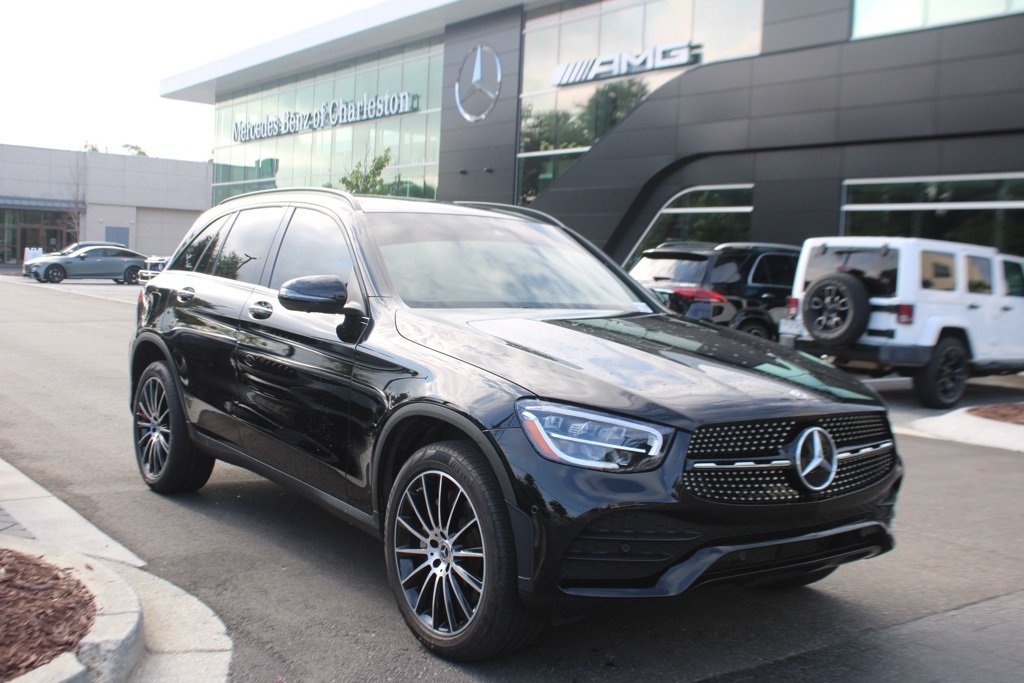 2022 Mercedes Benz GLC 300 photo 3