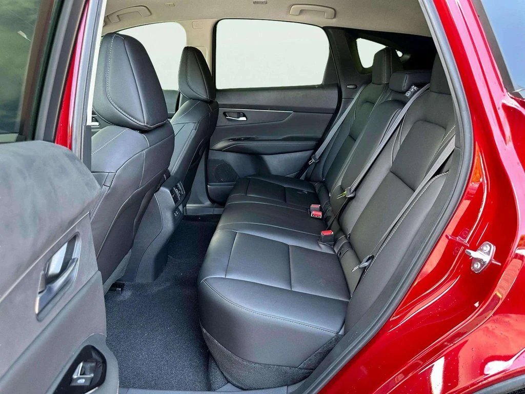 2025 Nissan Murano SV - Photo 14