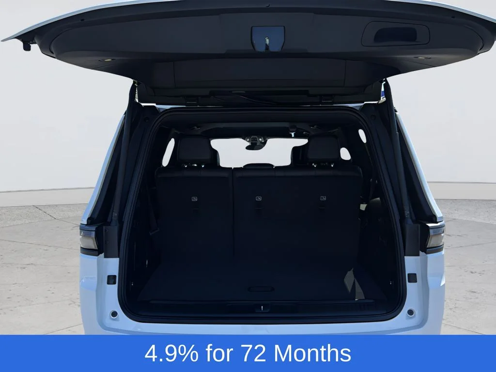 New 2026 Bright White Clear-Coat Exterior Paint Jeep Limited Altitude image 25