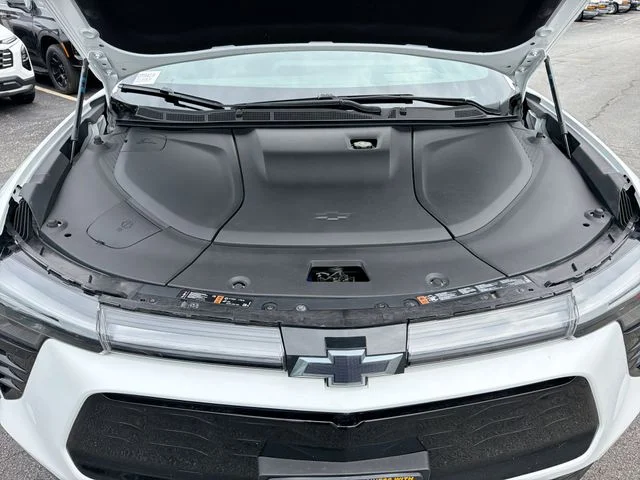 Used 2024 White Chevrolet RS image 27