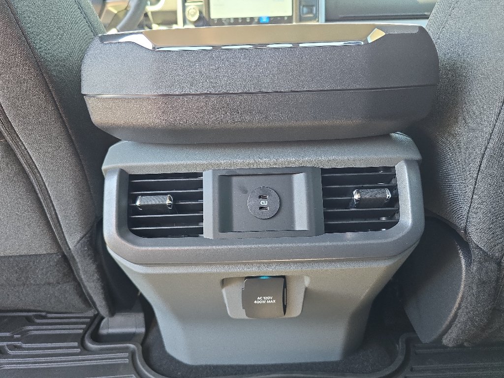 New 2026 Agate Black Metallic Ford XLT image 31