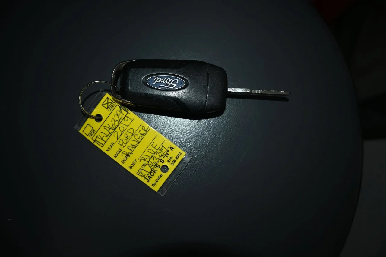 Used 2019 Lightning Blue Metallic Ford XLT image 35