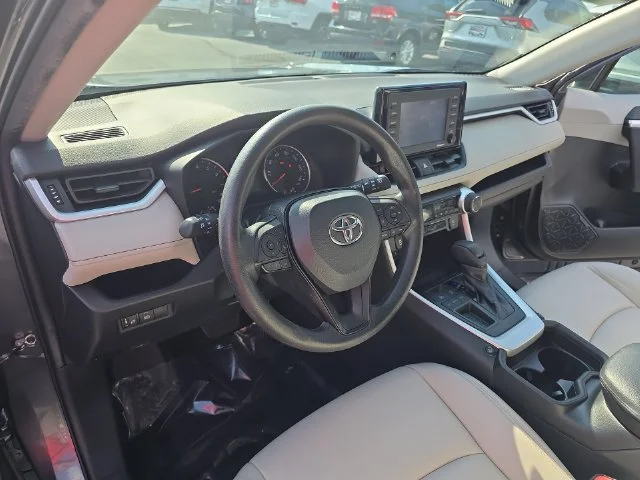 Used 2021 Gray Toyota XLE image 17