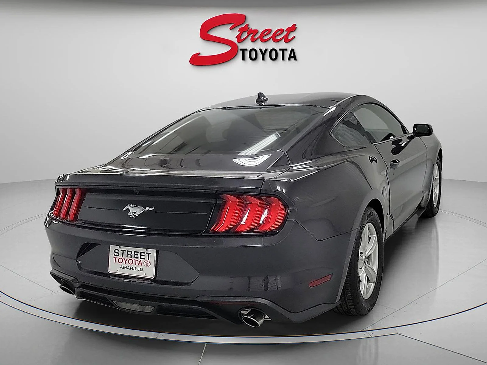 Used 2023 Gray Ford  image 4