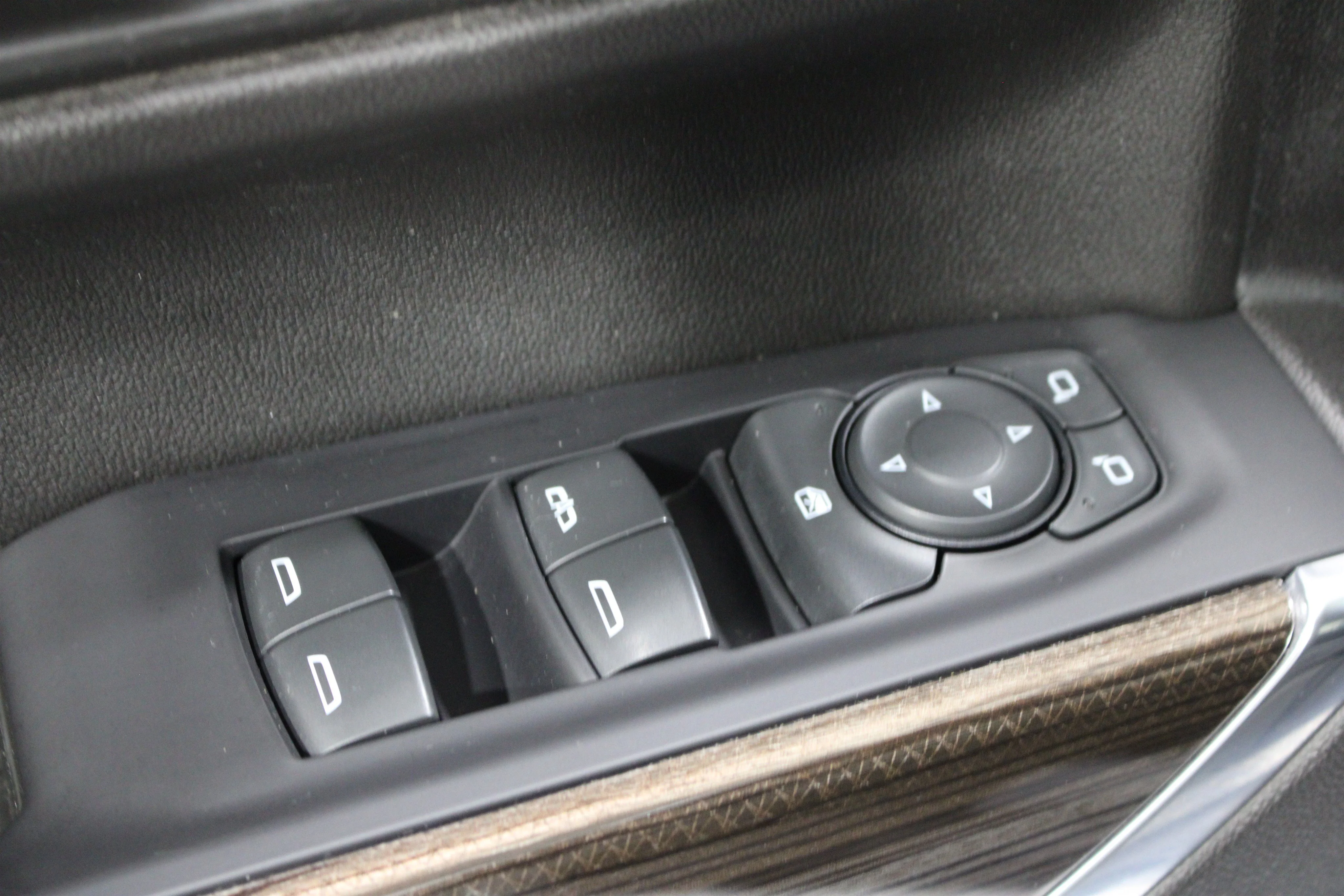 2021 Chevrolet Silverado 1500 LT - Photo 7