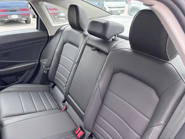 Used 2024 Gray Volkswagen 1.5T SE image 42