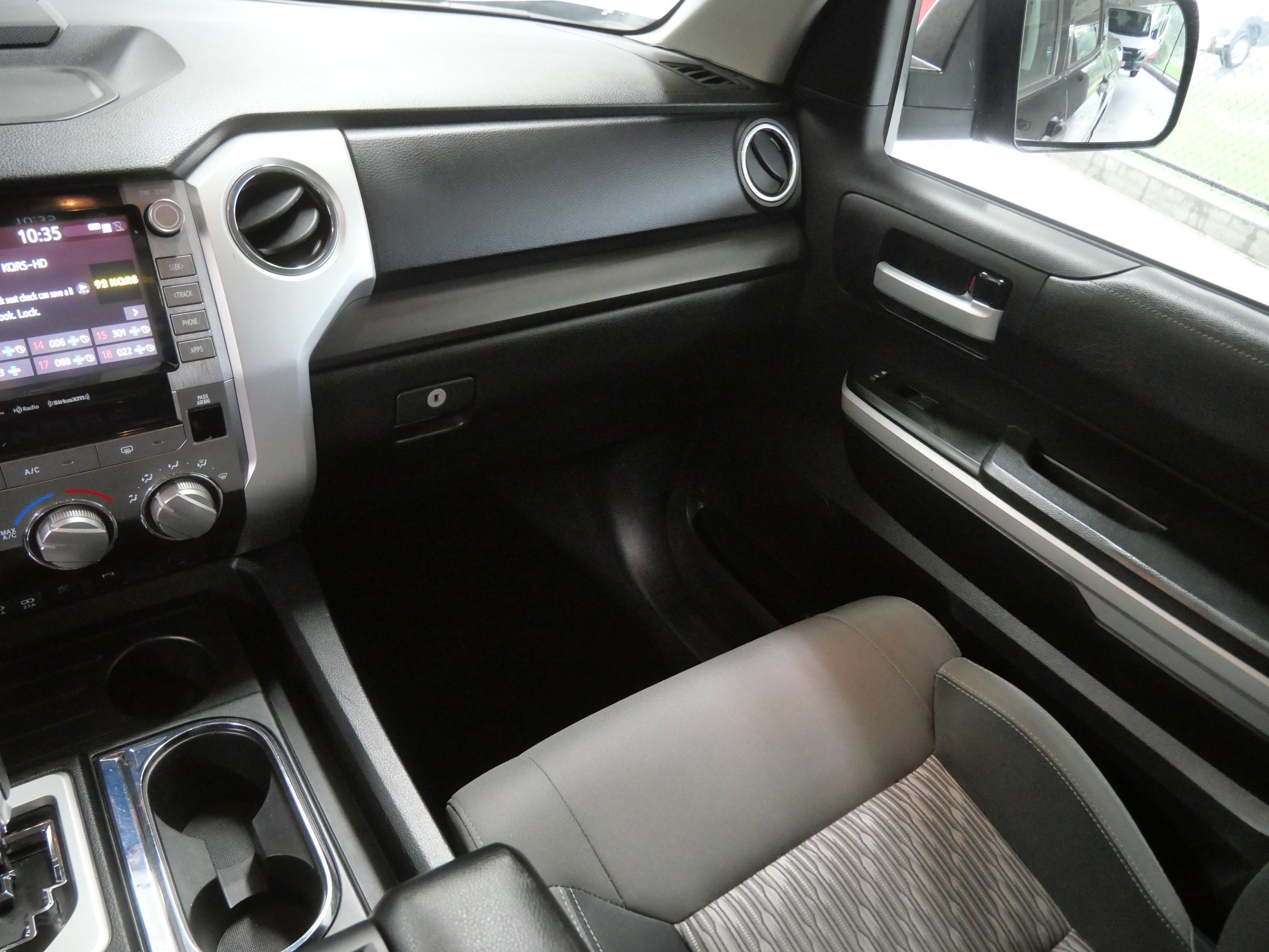 Certified Used 2020 Midnight Black Metallic Toyota SR5 image 11