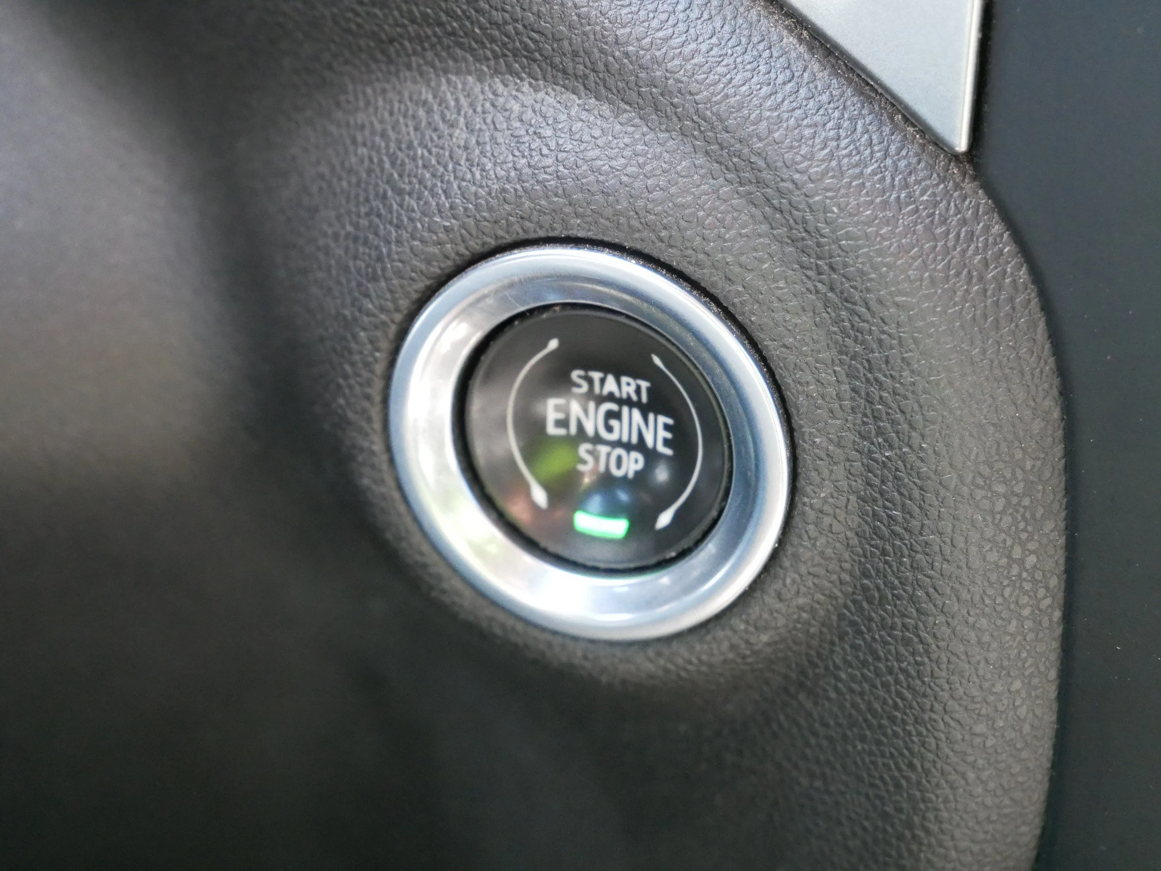 Used 2019 Summit White Chevrolet LT image 29