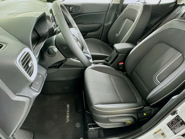 New 2026 Hyundai VENUE SEL