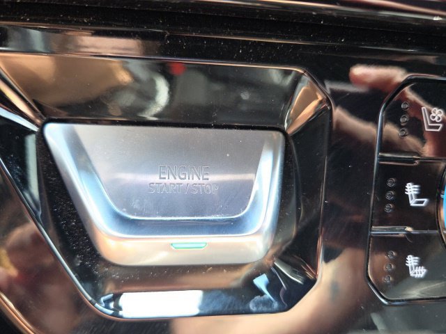 Used 2026 Onyx Black GMC AT4X image 48