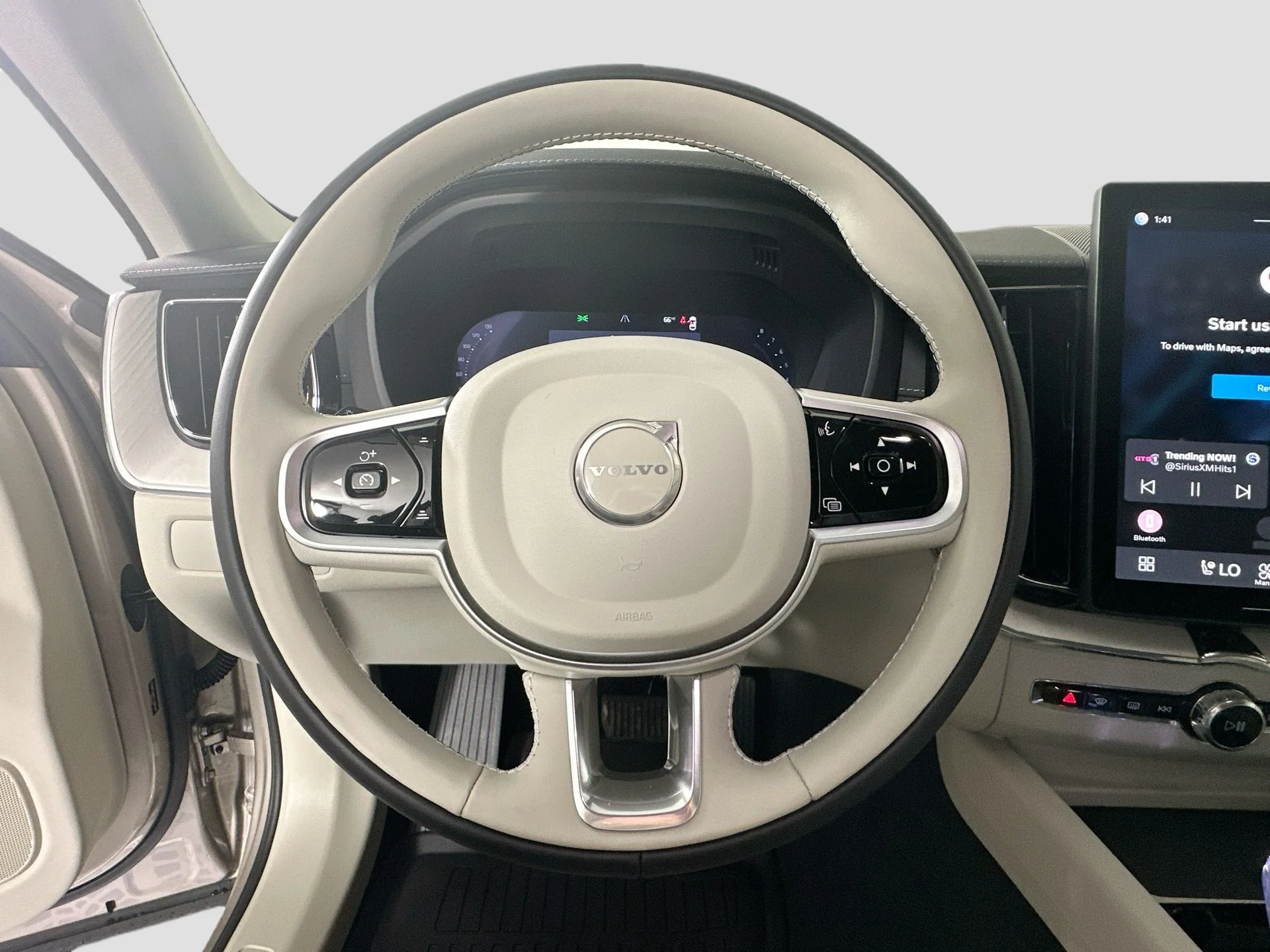 New 2026 Bright Dusk Volvo Ultra image 12