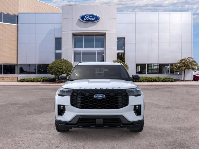 New 2026 White Metallic Ford ST-Line image 6