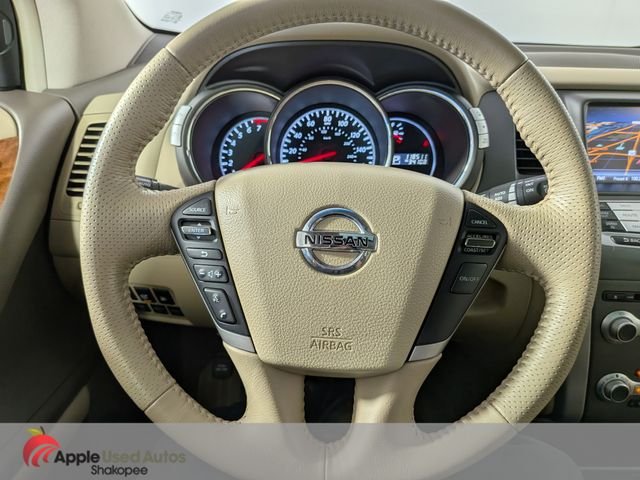 Used 2013 Brown Nissan LE image 21