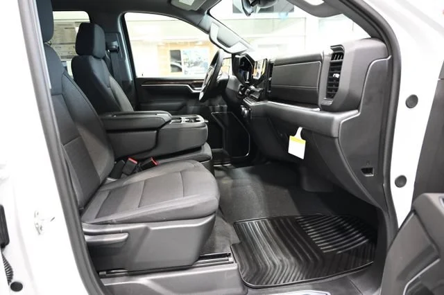 New 2026 Summit White Chevrolet LT (2FL) image 11