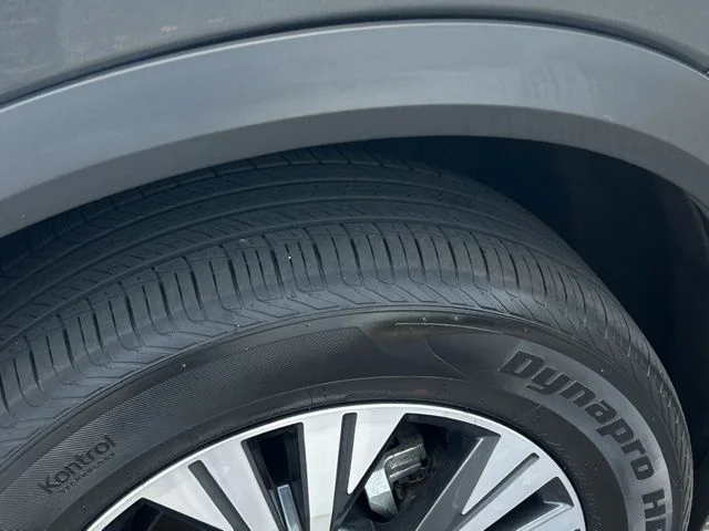 Used 2023 Gray Nissan SV image 11