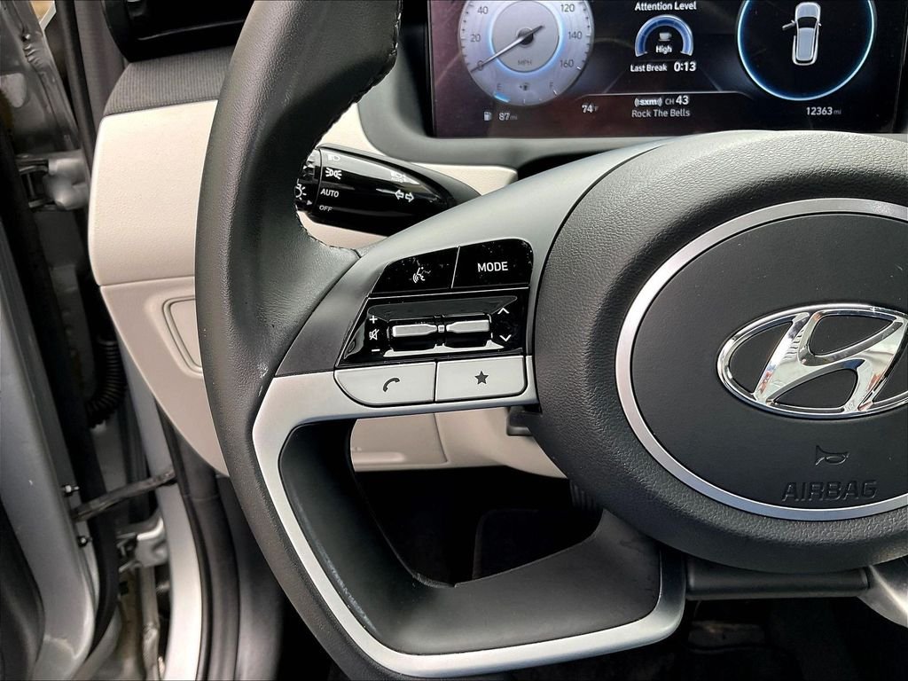Used 2024 Silver Hyundai SEL image 12
