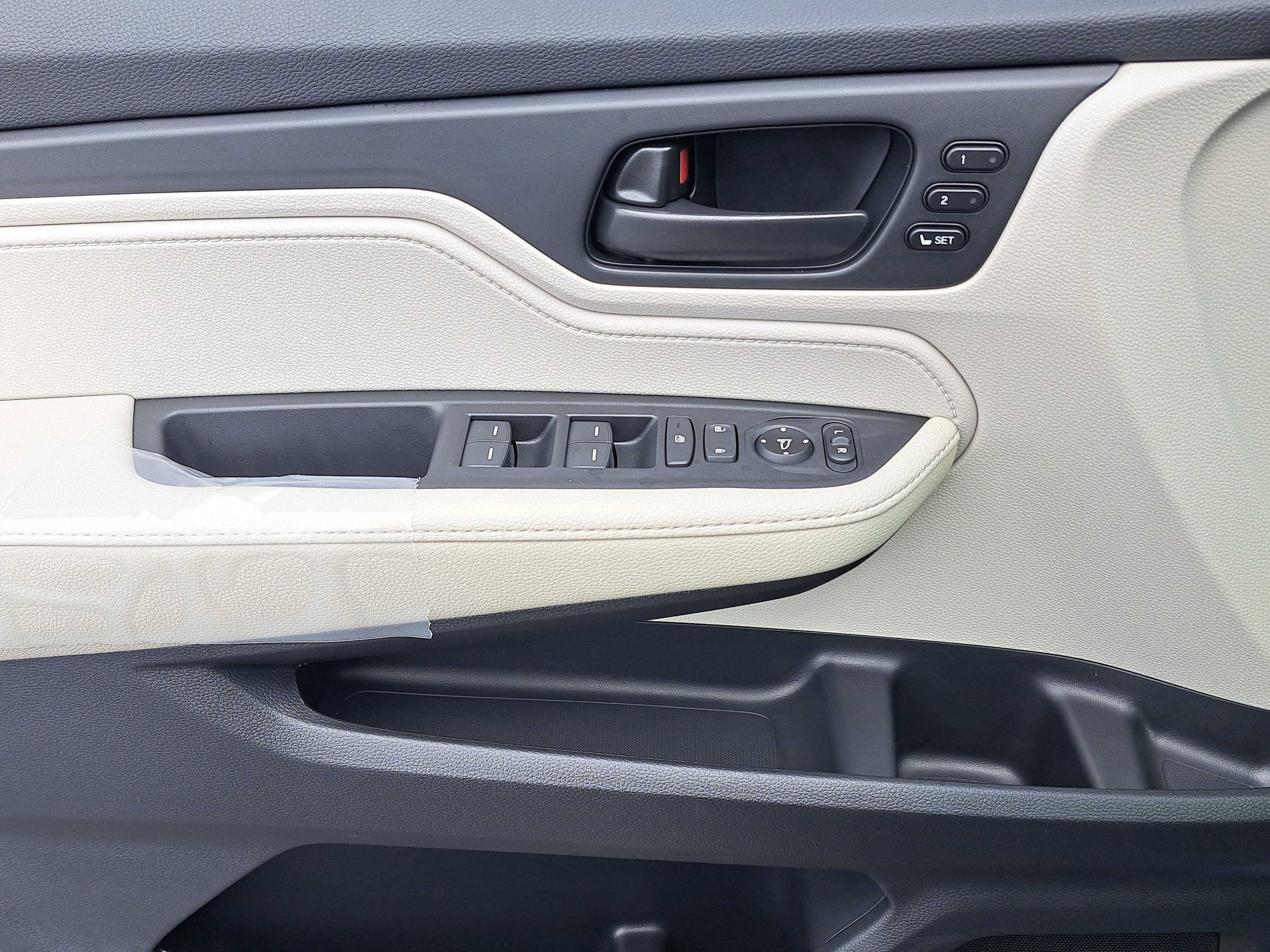 New 2026 Platinum White Pearl Honda EX-L image 21