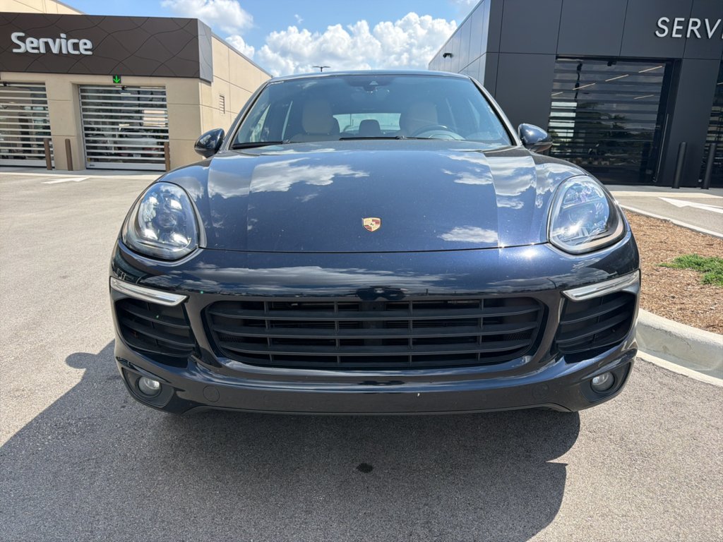 Used 2018 Moonlight Blue Metallic Porsche Base image 2