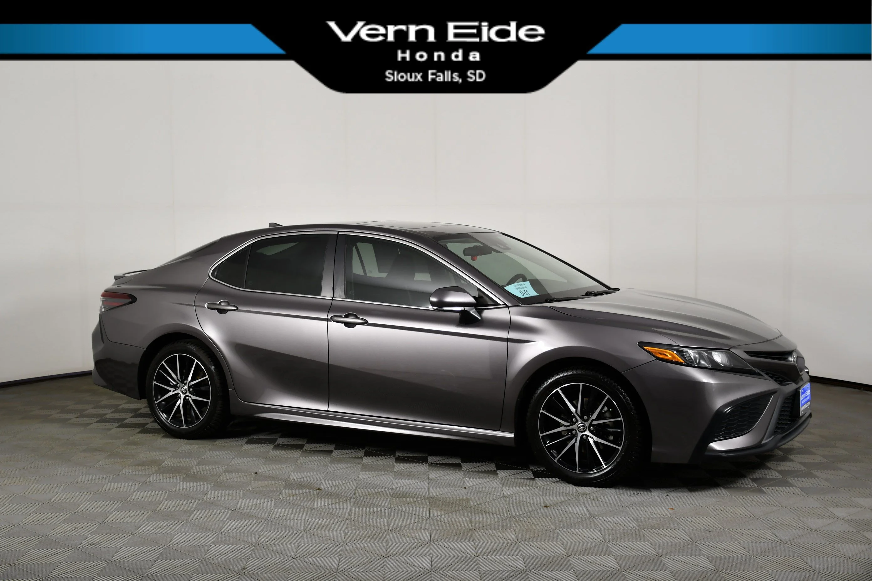 Used 2021 Predawn Gray Mica Toyota SE image 1